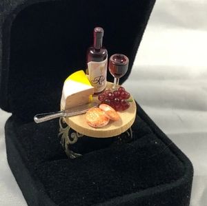 Wine and cheese ring